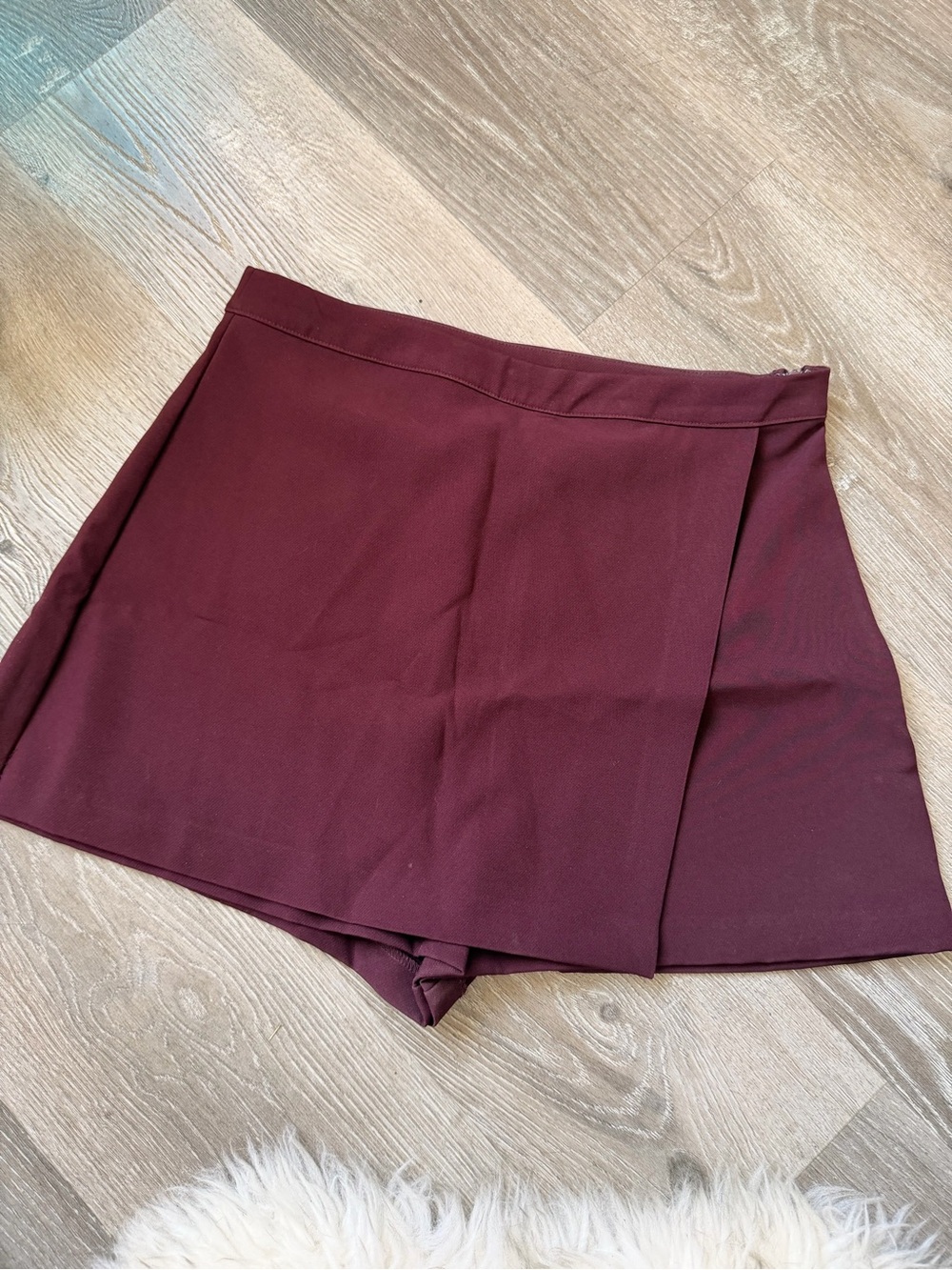 H&M Women's Burgundy Skort Shorts - Elegant Everyday Layered Style